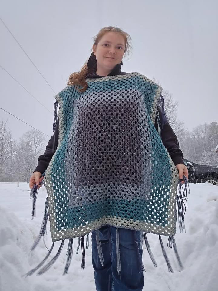The Mikara Poncho Pattern