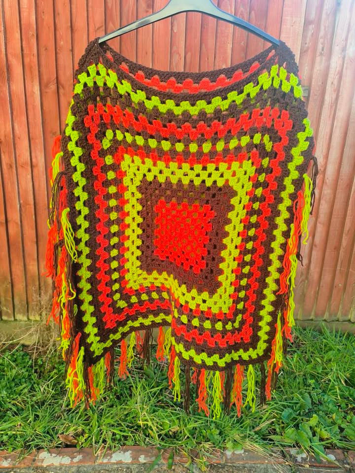 The Mikara Poncho Pattern