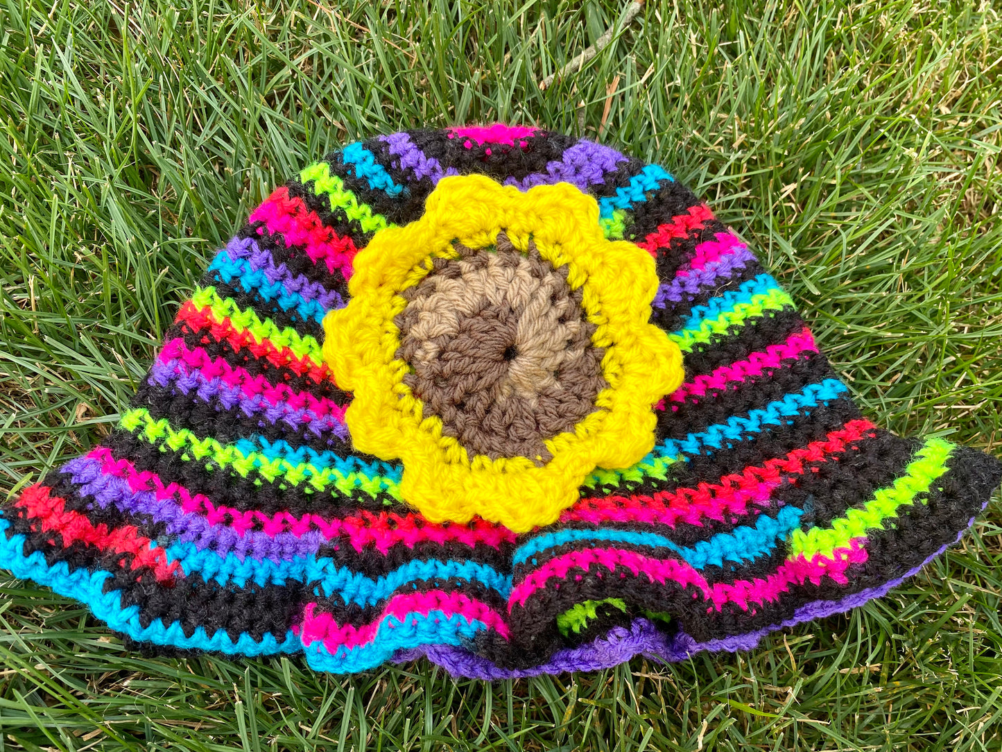 SunnyDazeee Sunflower Bucket Hat