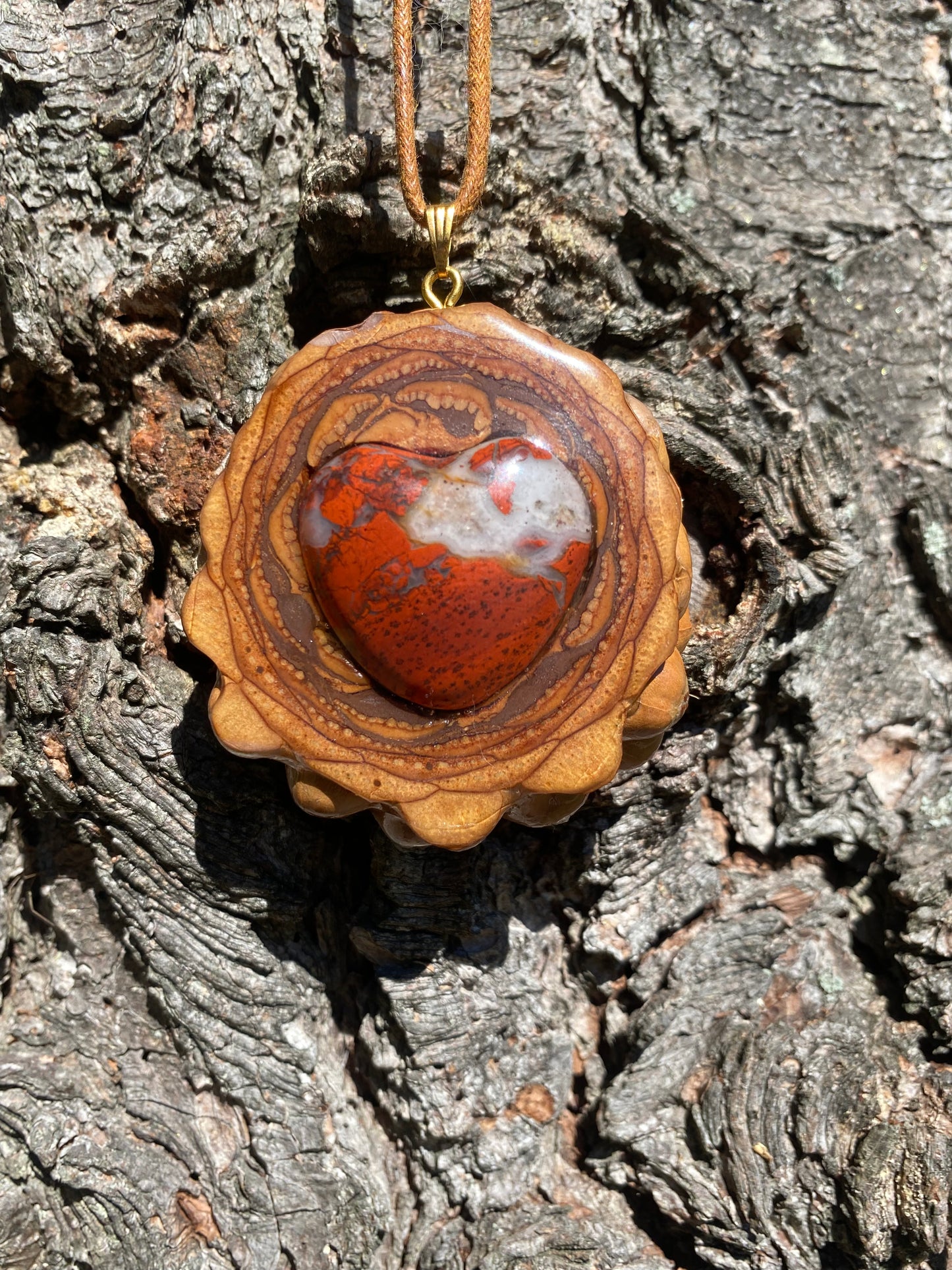 Queen of Hearts Dragon Blood Crystal Pinecone Pendant