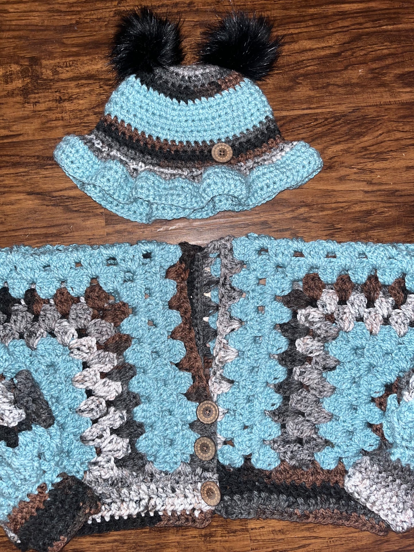 Chunky Bolero and Aikido Cap Set