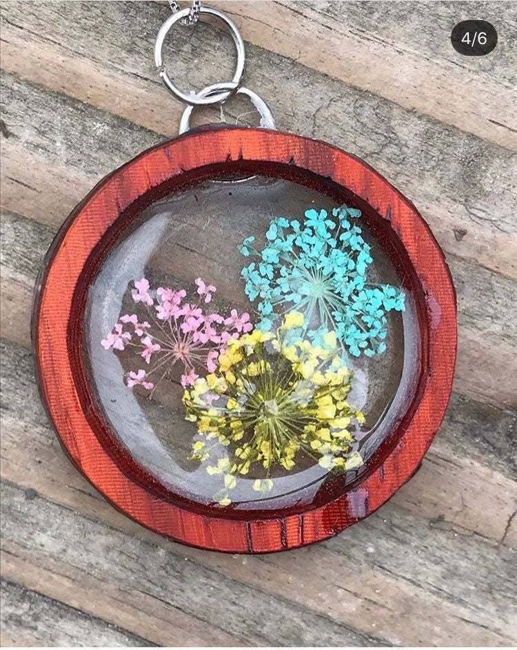 Customizable Resin Pendants