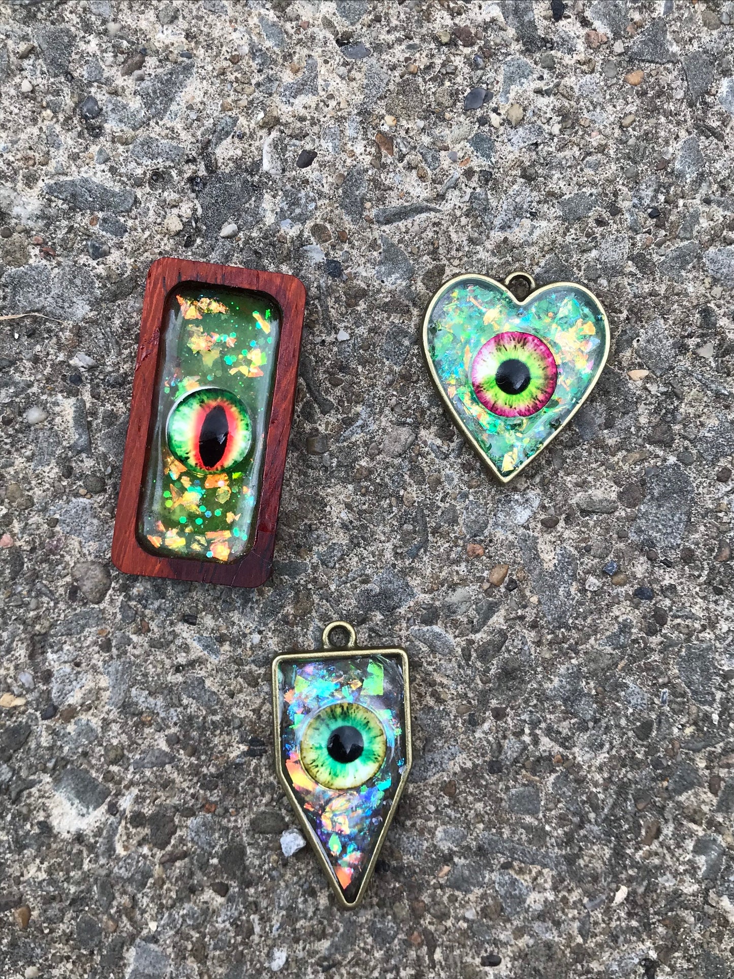 Customizable Resin Pendants