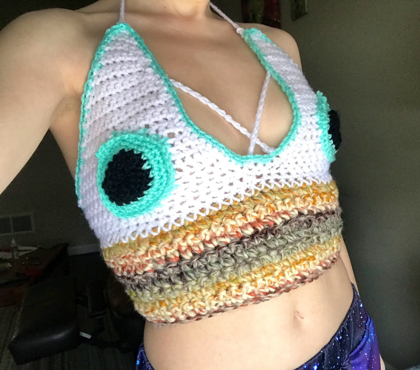 XS-M All Seeing Evil Eye Third Eye Crochet Crop Top