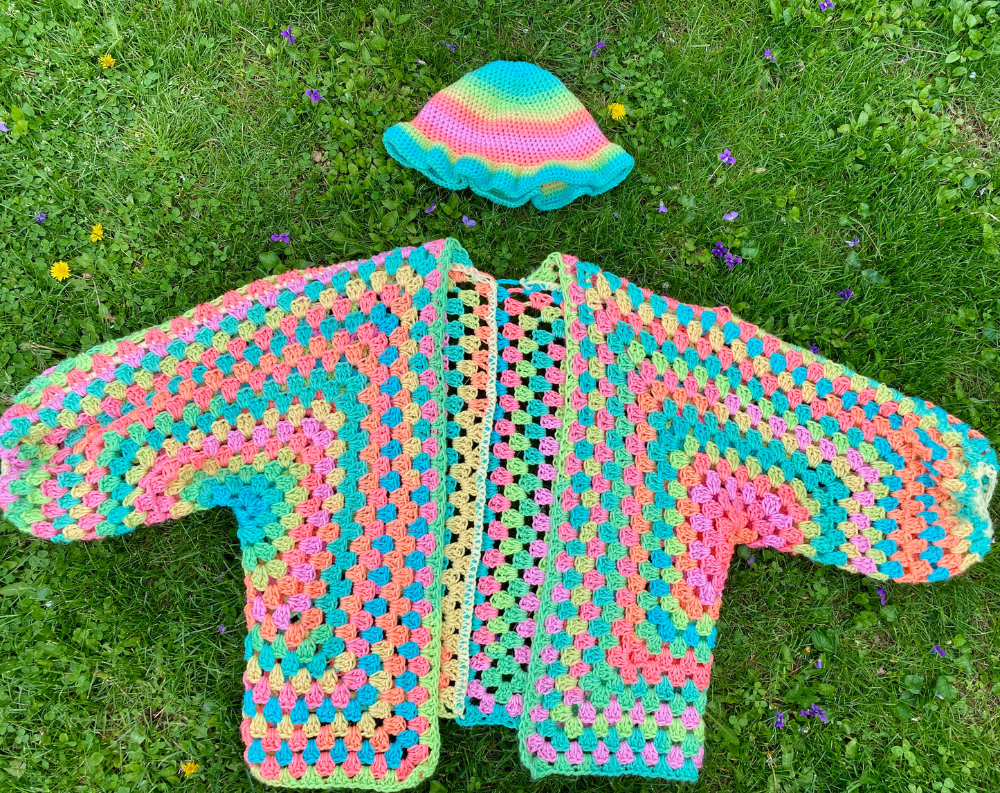 Retro Stripe Cardi and Bucket Hat Set