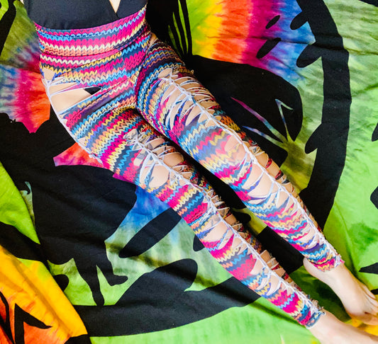 S/M Sleek Knit Pattern Slit Weave Leggings